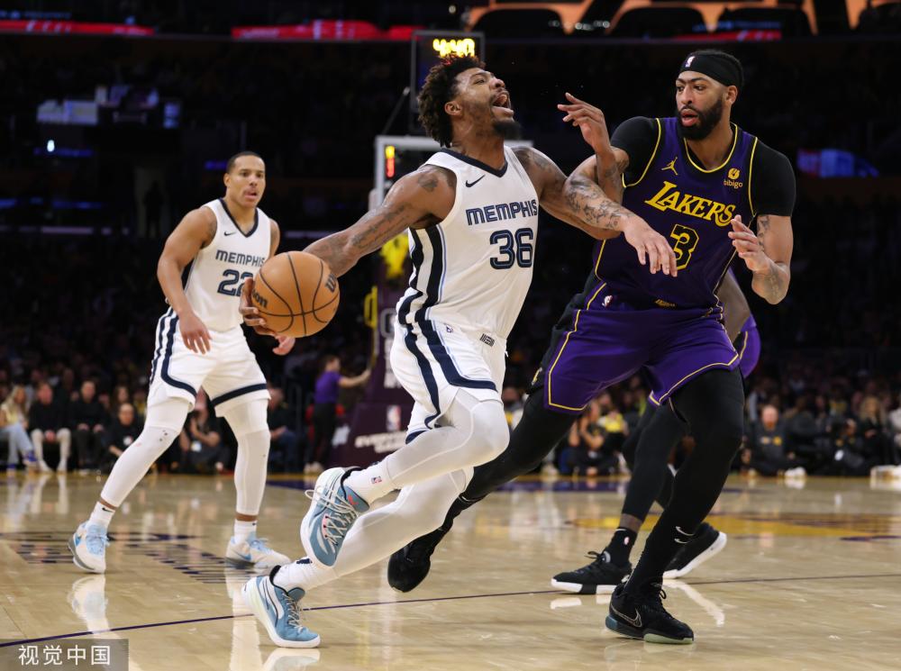 攻型中场与 攻型中场与