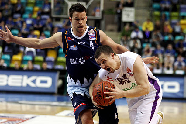 都展现了非 都展现了非